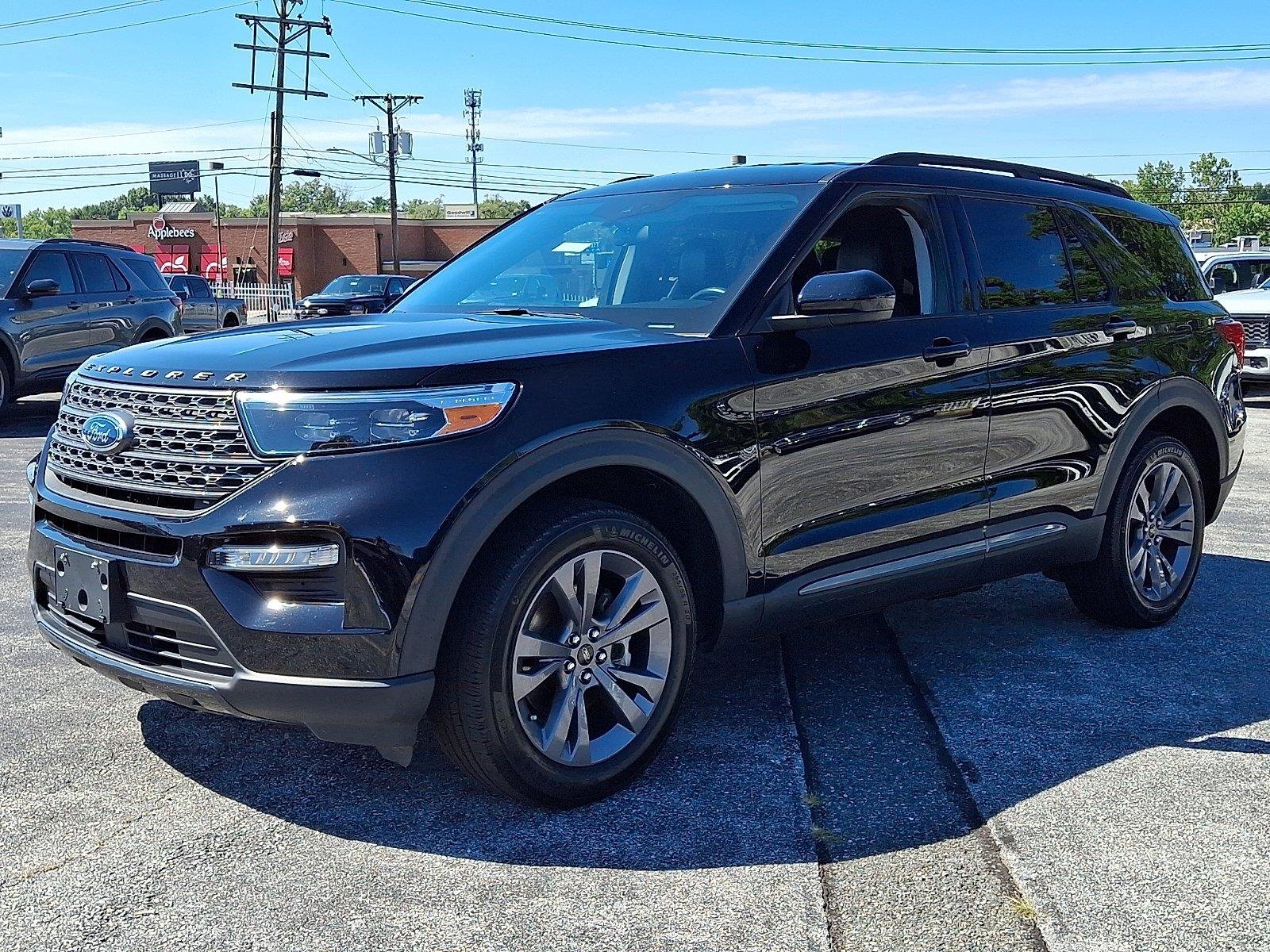Used 2023 Agate Black Ford XLT image 3