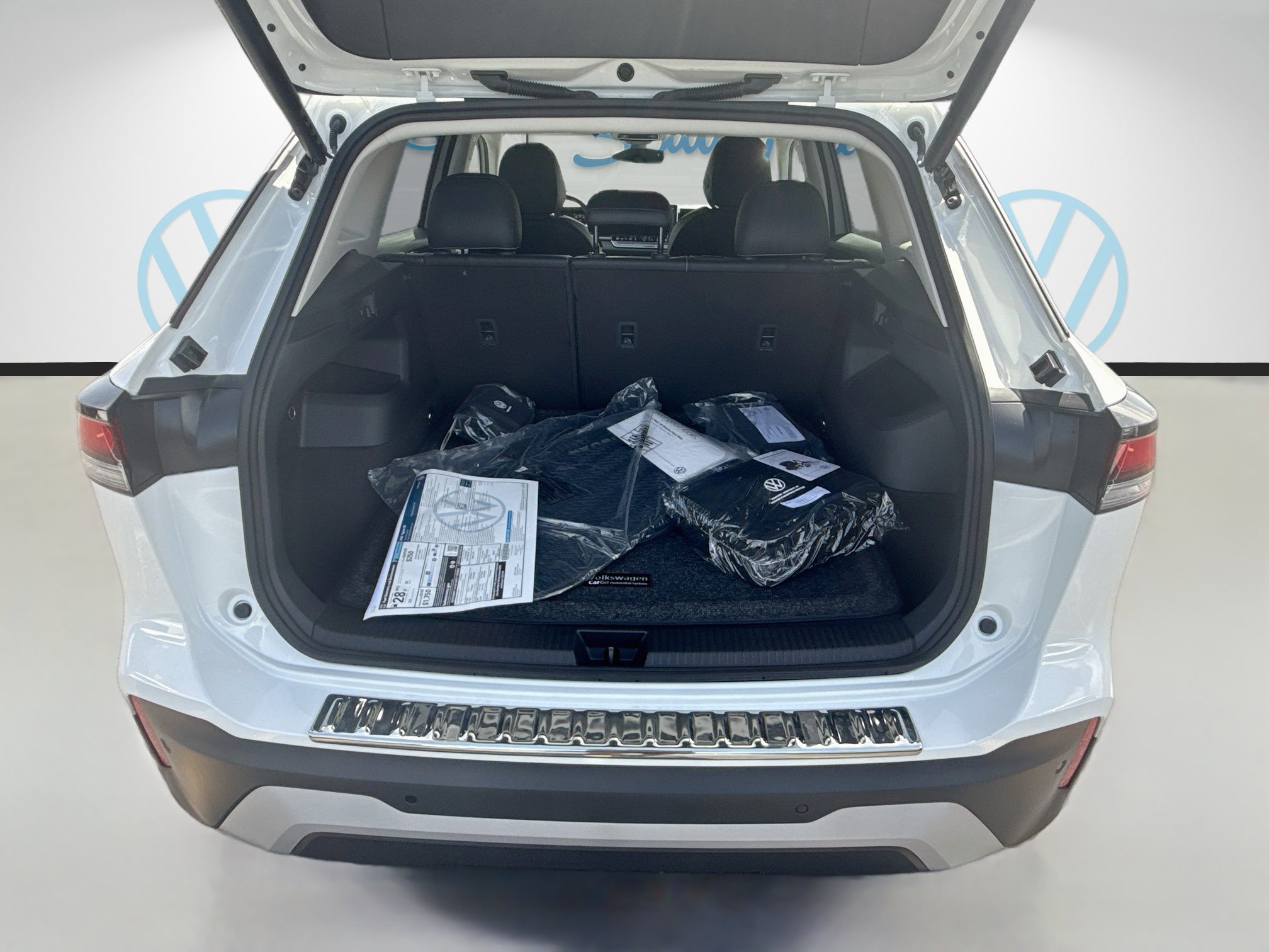New 2026 White Volkswagen SE image 21