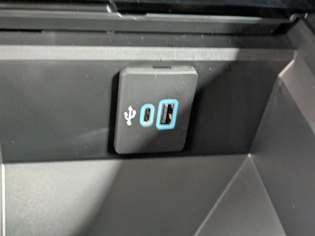 New 2026 Oxford White Ford Lariat image 23