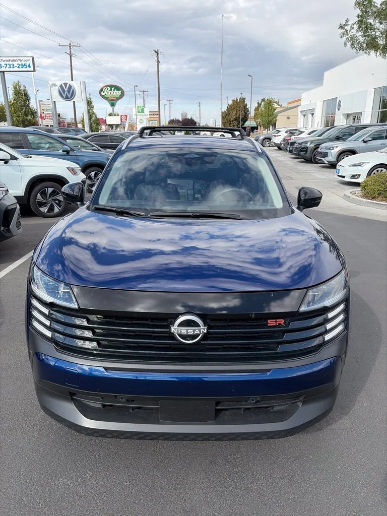 Used 2026 Deep Blue Pearl Nissan SR image 2