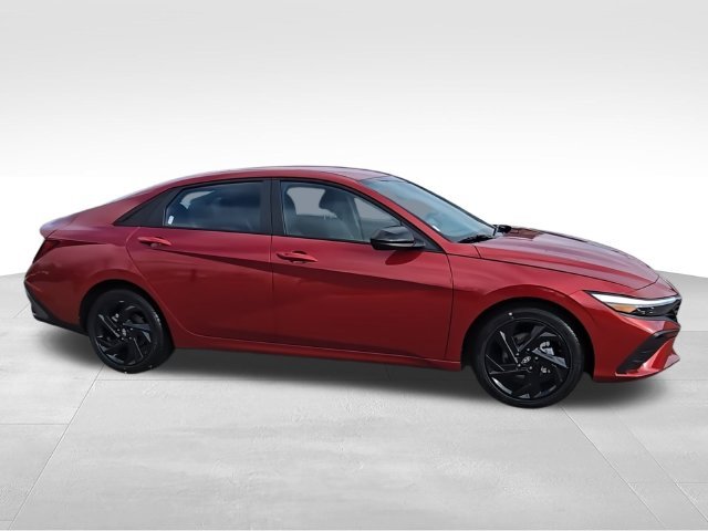 Used 2026 Red Hyundai SEL Sport image 9