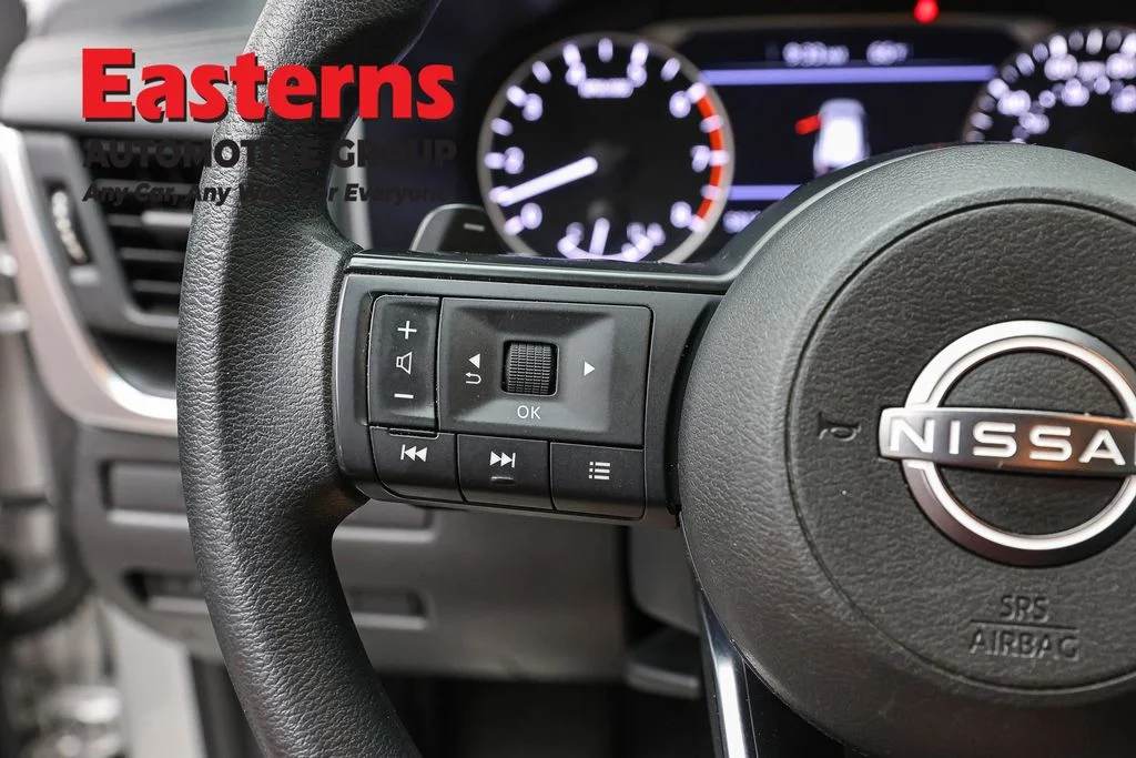 Used 2024 Silver Nissan S image 15
