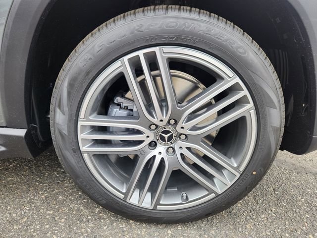 New 2026 Selenite Grey Metallic Mercedes-Benz GLS 450 image 19