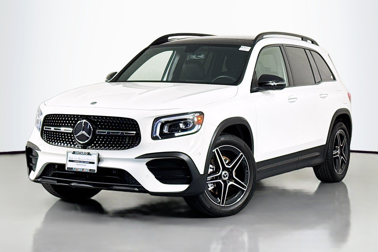 2023 Mercedes-Benz GLB GLB 250's photo