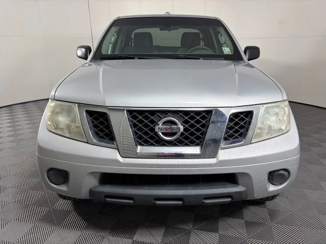 Used 2013 Silver Nissan SV image 2