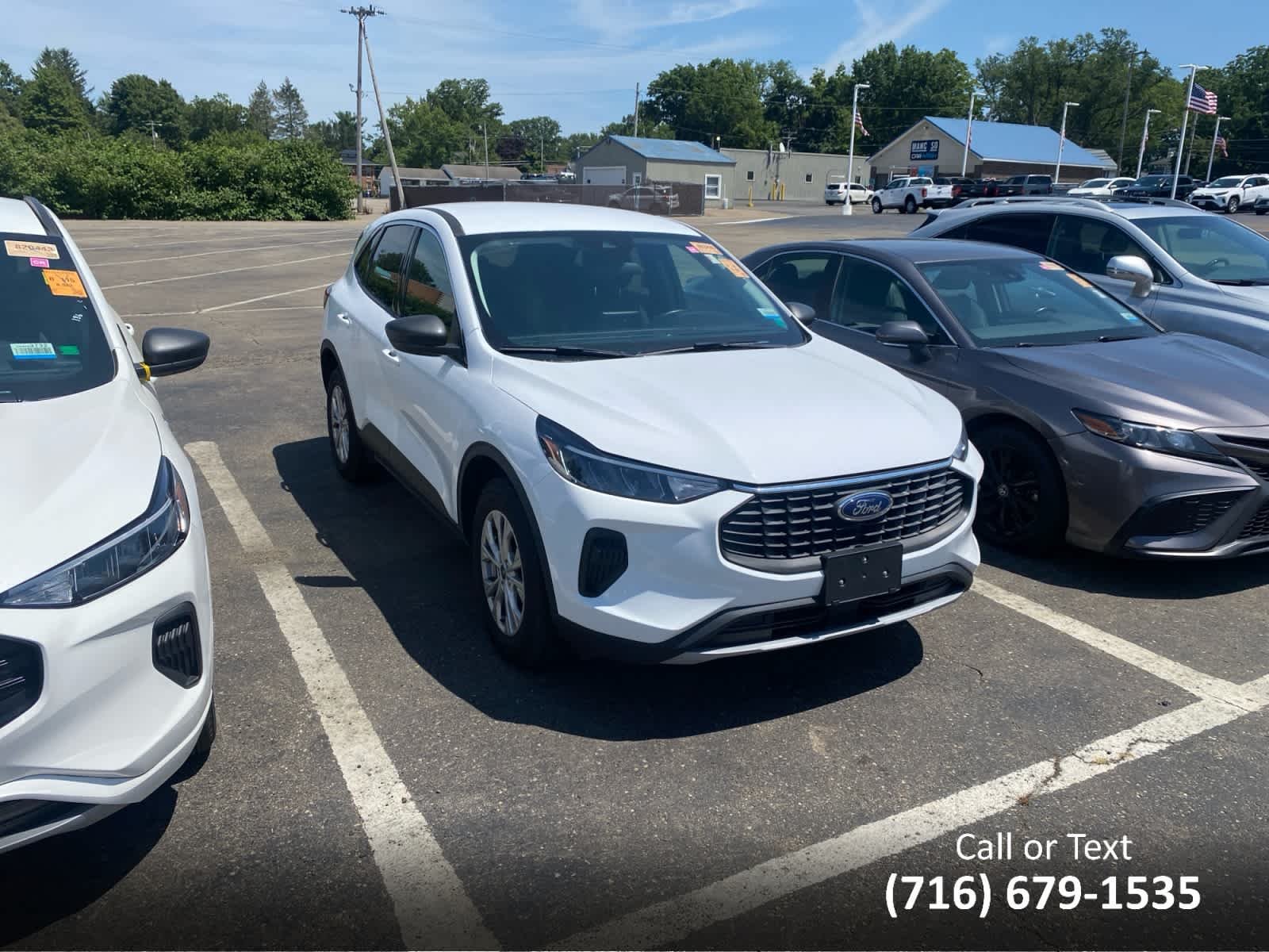 Used 2023 Oxford White Ford Active image 2
