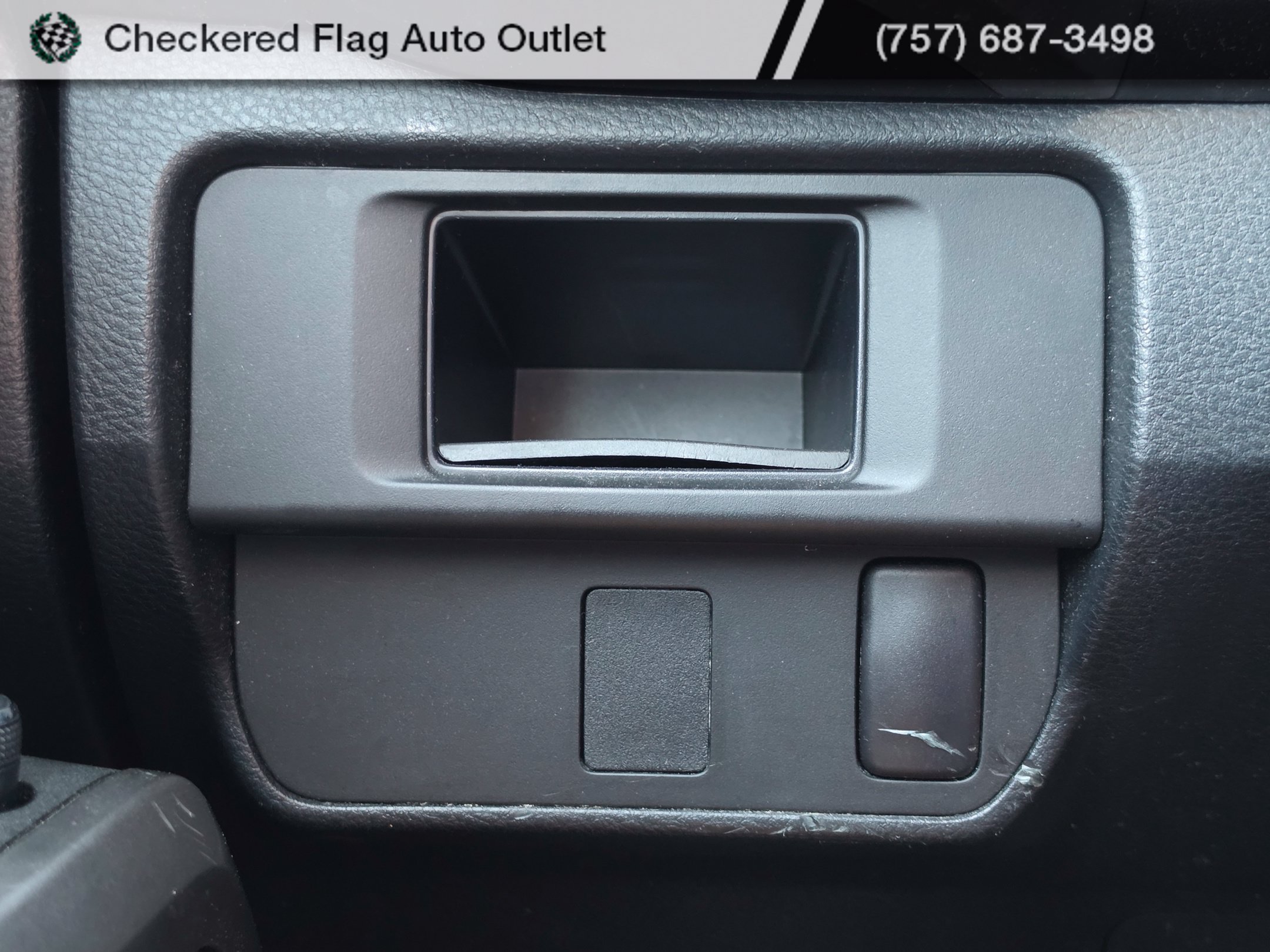 Used 2017 Magnetic Gray Metallic Toyota SR5 image 12