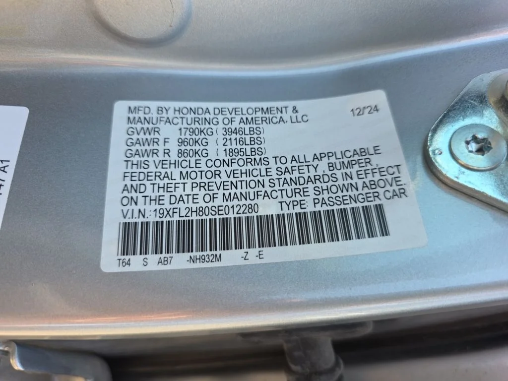 Certified Used 2025 Solar Silver Metallic Honda Sport image 25