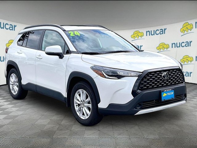 2024 Toyota Corolla Cross LE