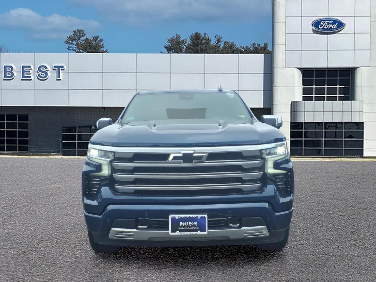 Used 2023 Northsky Blue Metallic Chevrolet High Country image 10