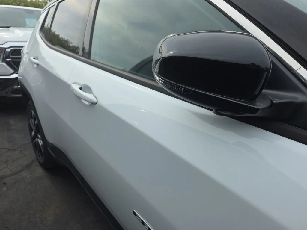 Used 2023 White Jeep Limited image 18