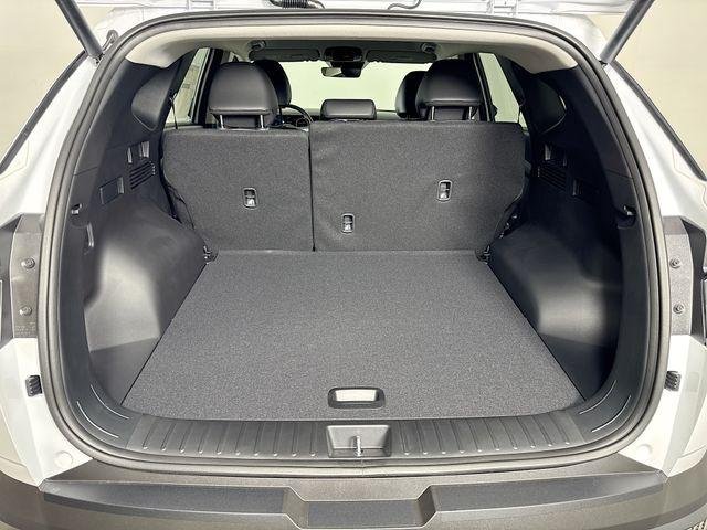 New 2026 White Hyundai SEL Convenience image 40