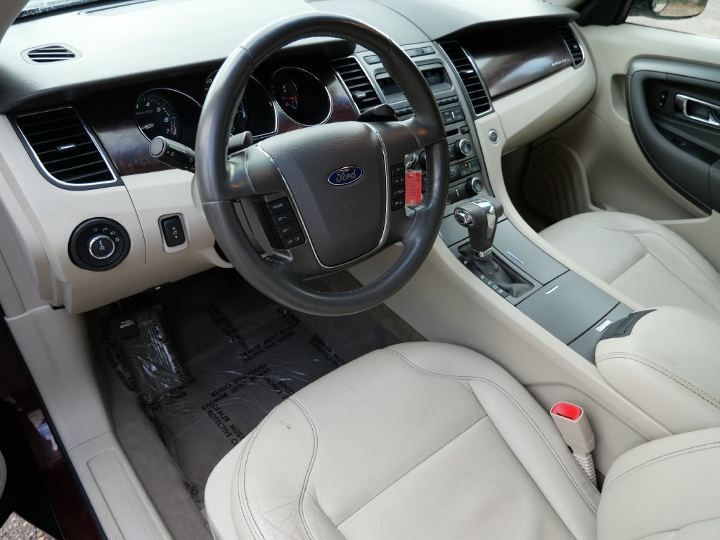 Used 2010 Red Ford SEL image 3