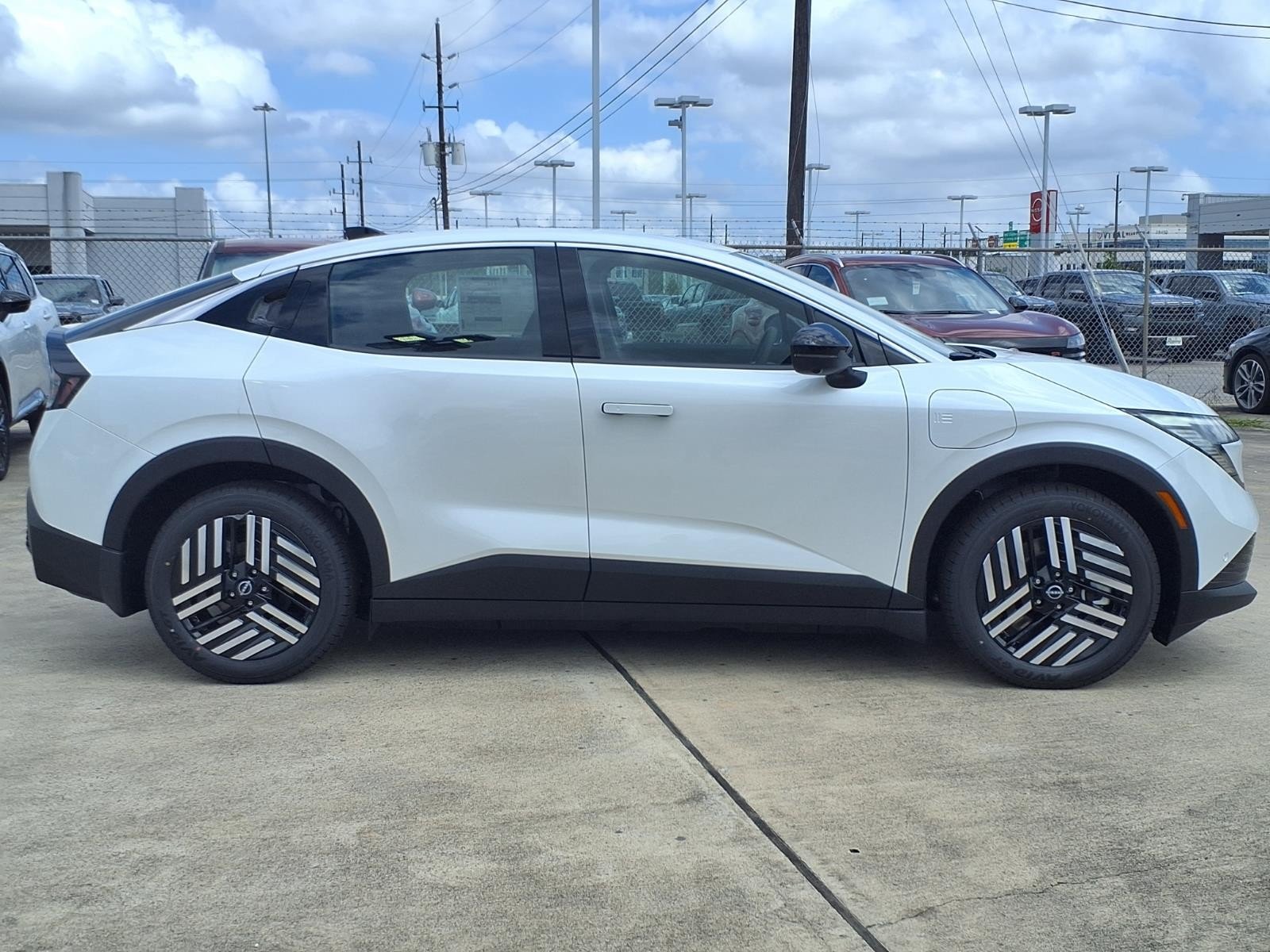 New 2026 Everest White Pearl TriCoat Nissan SV+ image 4