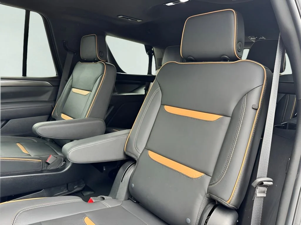 Used 2023 Sterling Metallic GMC AT4 image 20