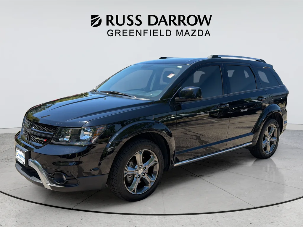 Used 2015 Black Dodge Crossroad image 1
