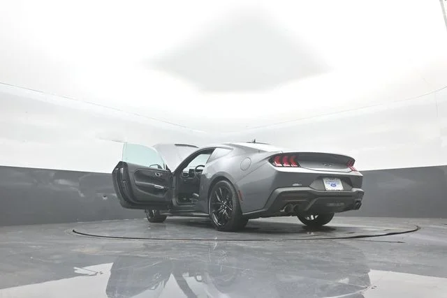 Certified Used 2025 Gray Metallic Ford GT Premium image 42