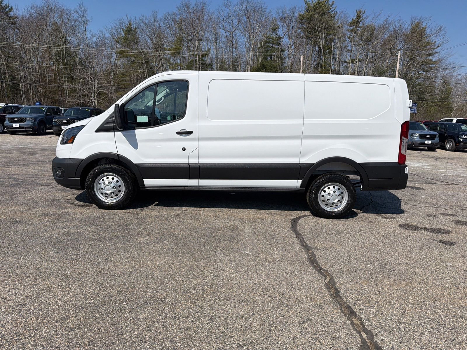 New 2026 Oxford White Ford Cargo Van image 4