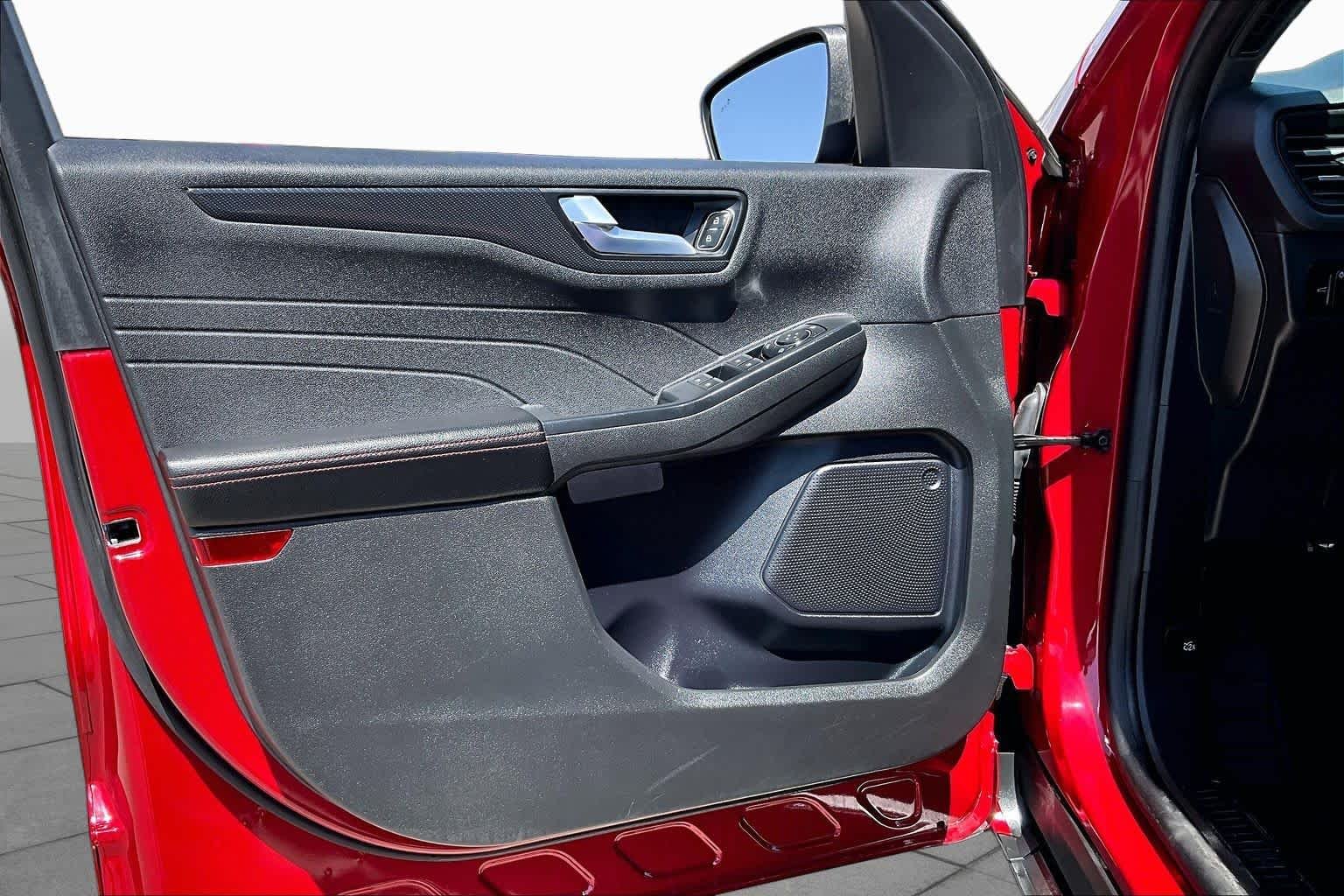 Used 2024 Rapid Red Metallic Tinted Clearcoat Ford ST-Line image 20
