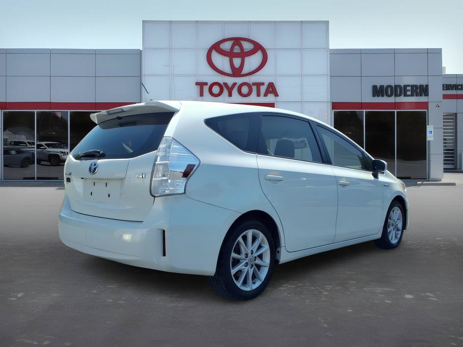 Used 2012 Blizzard Pearl Toyota Five image 6
