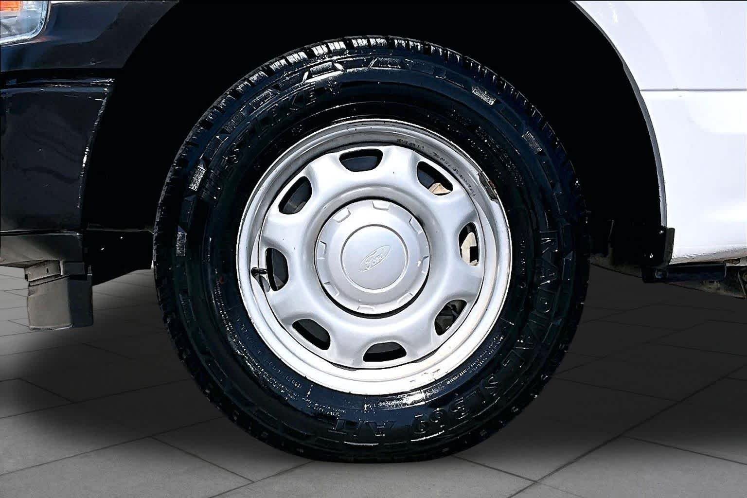 Used 2020 Oxford White Ford XL image 10