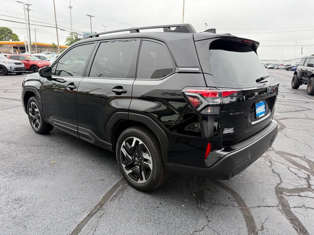 Used 2025 Crystal Black Silica Subaru Limited image 8