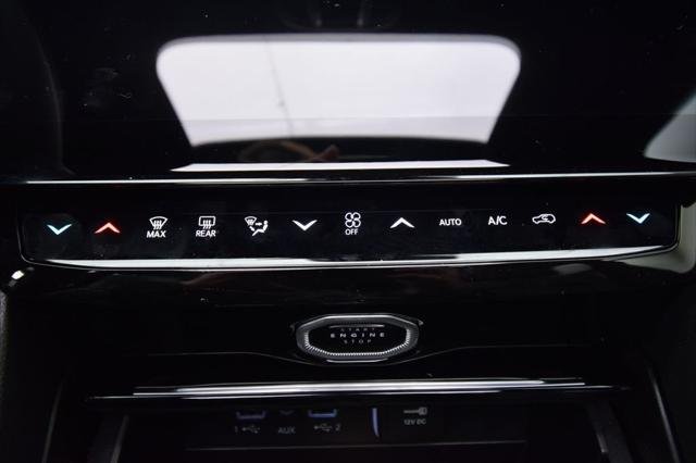 New 2026 Diamond Black Crystal Pearl-Coat Exterior Paint Jeep Limited image 27