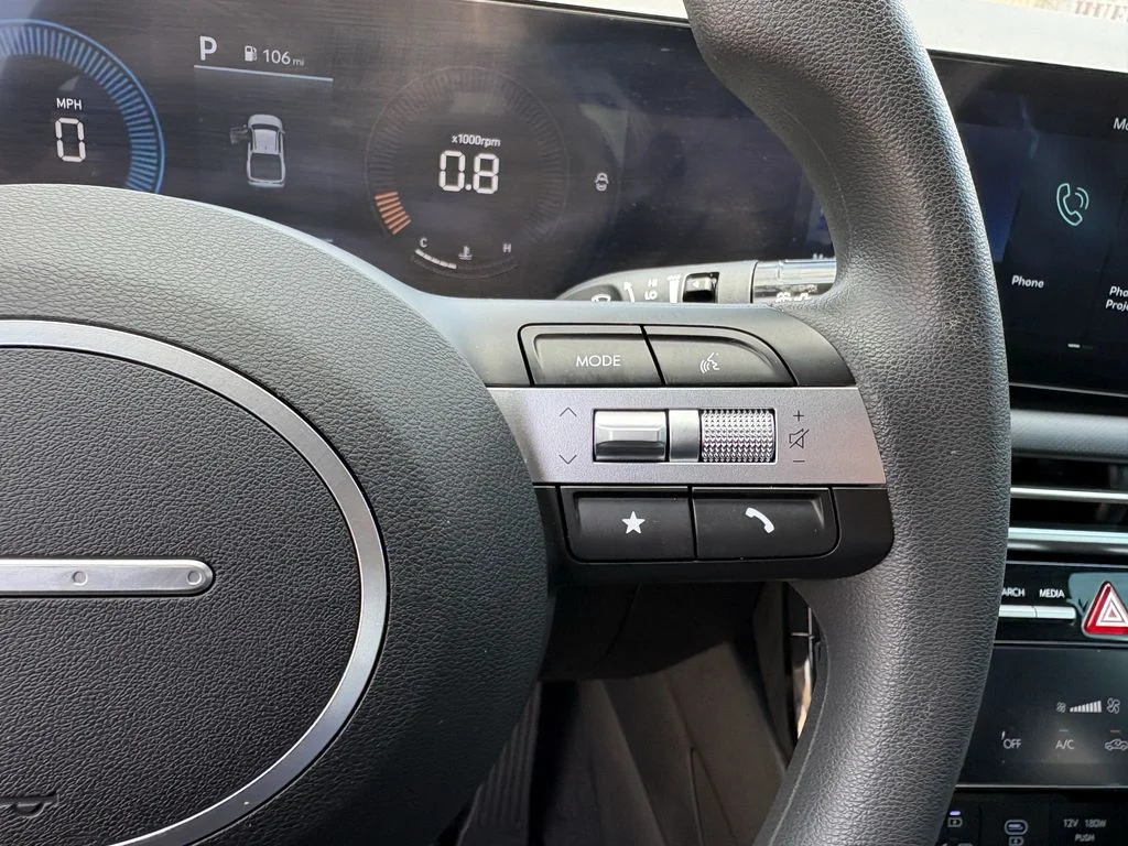 Used 2025 Sage Gray Hyundai SEL image 17