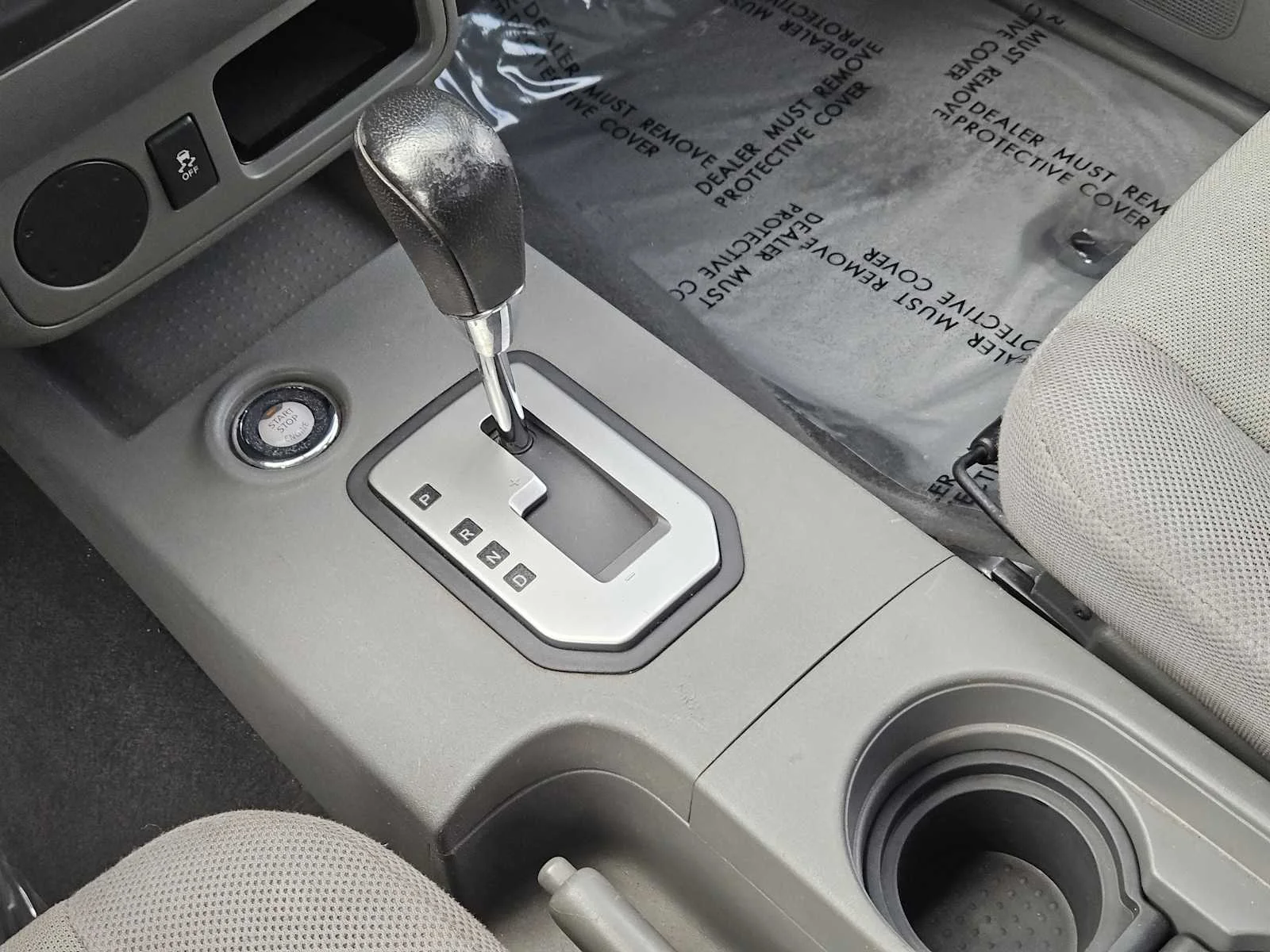 Used 2020 Glacier White Nissan S image 14