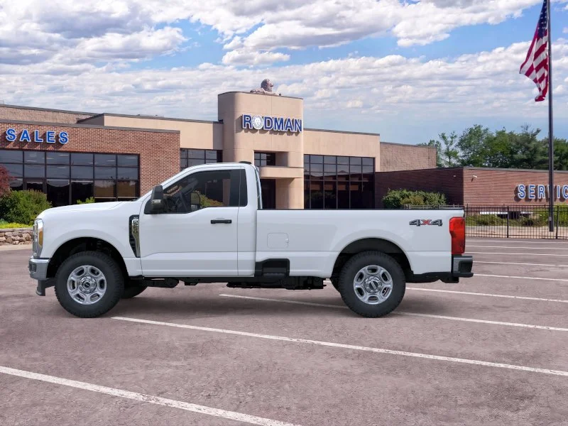 New 2026 Oxford White Ford F-250® XLT image 31