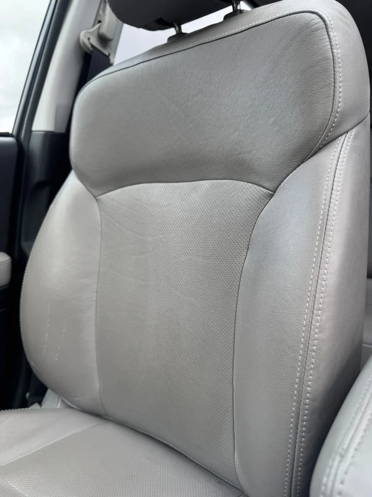 Used 2014 Gray Subaru 2.5i Limited image 32