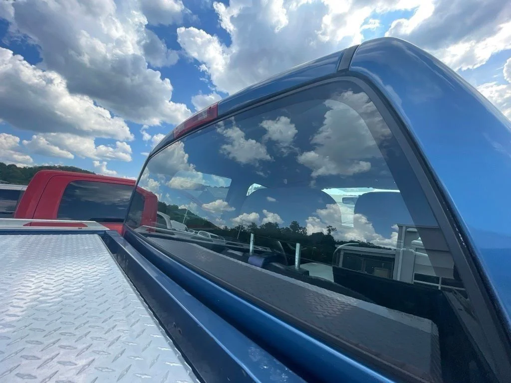 Used 2004 Blue Dodge SLT image 11