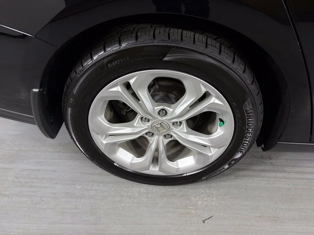 Used 2023 Black Honda LX image 10