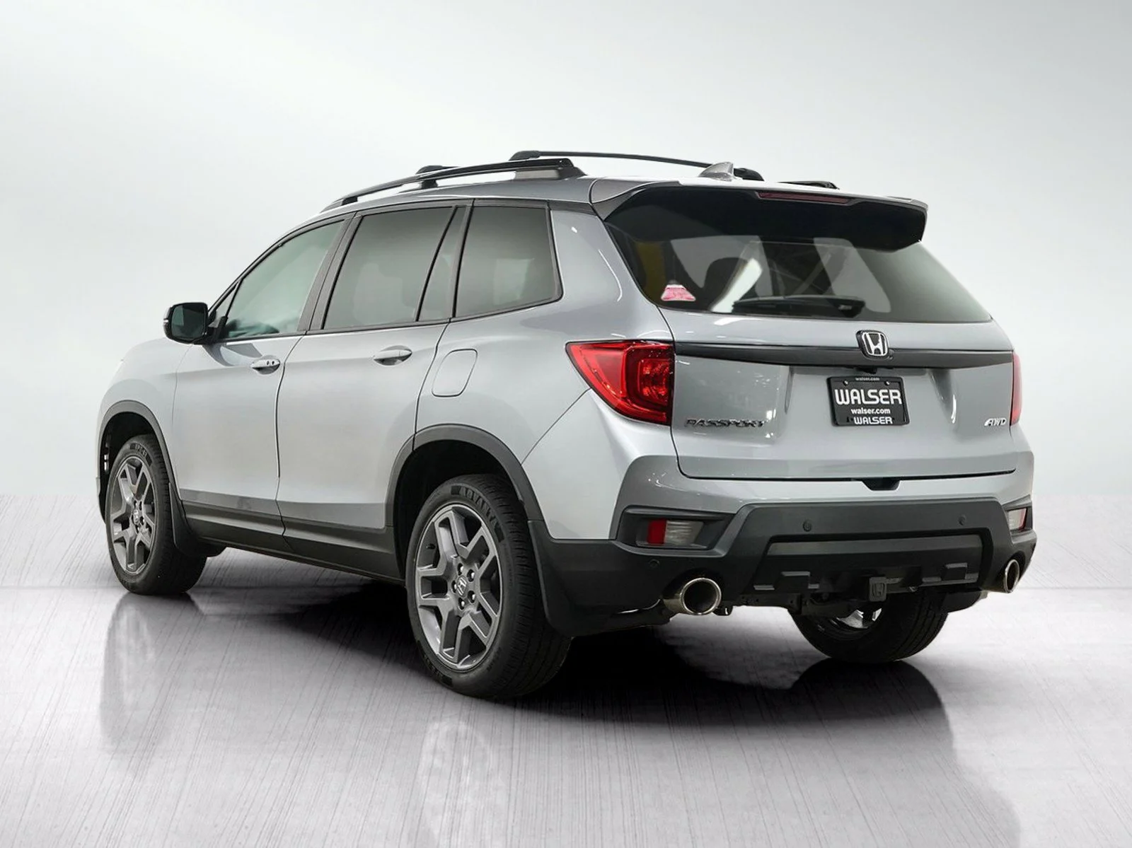 Used 2023 Lunar Silver Metallic Honda EX-L image 3