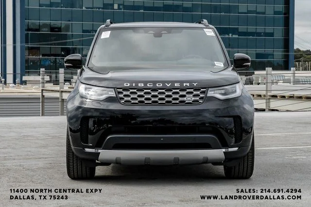 Used 2025 Santorini Black Metallic Land Rover S image 3