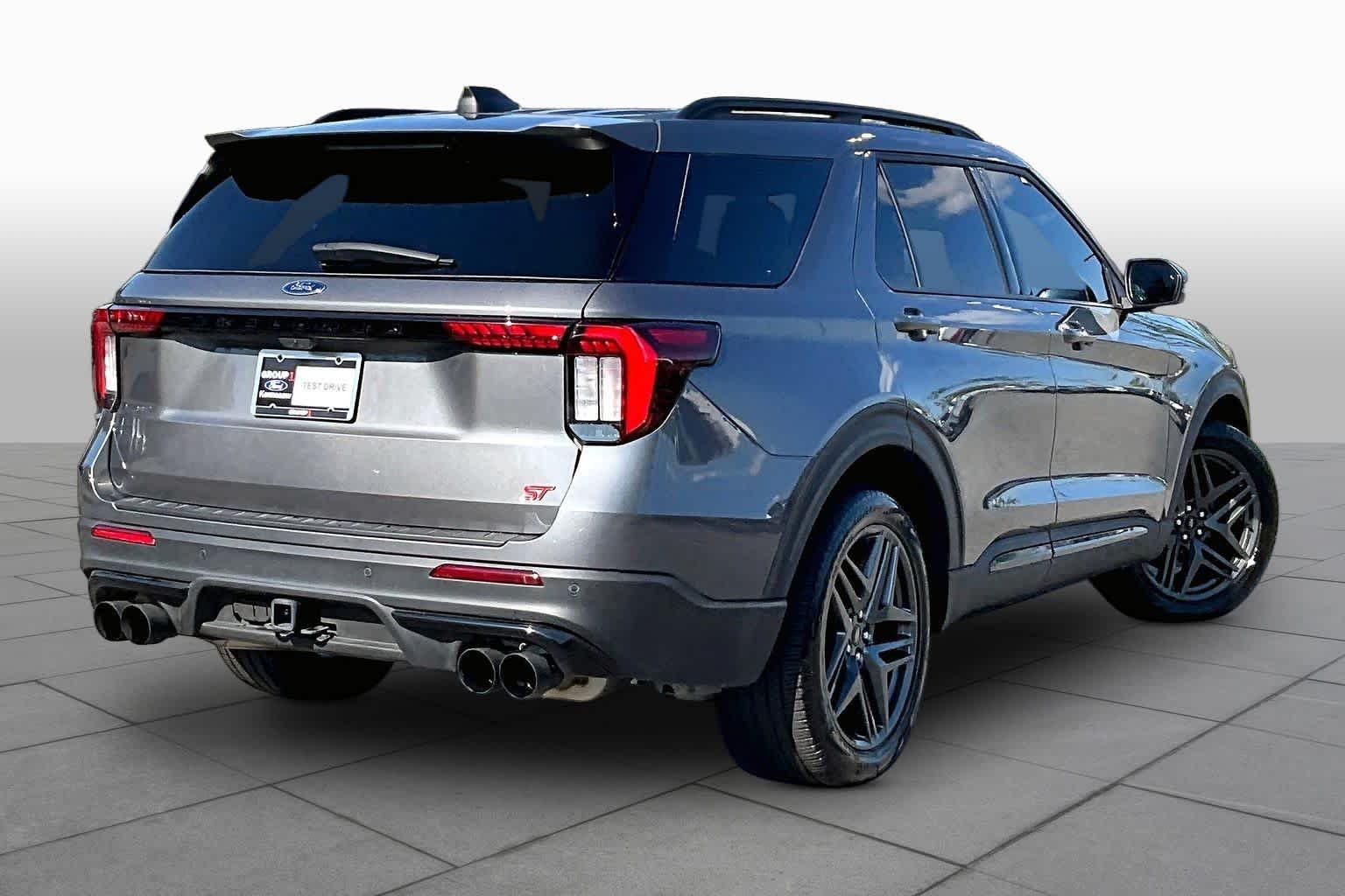 Used 2025 Carbonized Gray Metallic Ford ST image 13