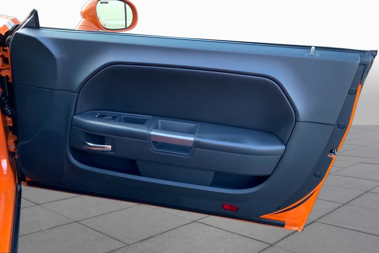 Used 2014 Header Orange Clearcoat Dodge R/T Plus image 20