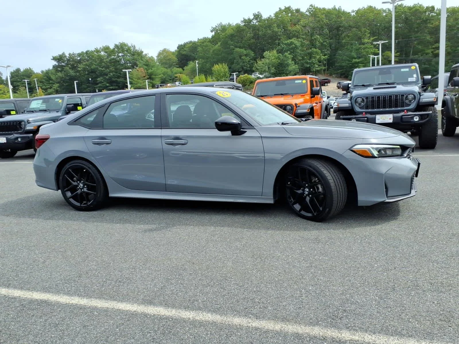 Used 2025 Urban Gray Pearl Honda Sport image 6