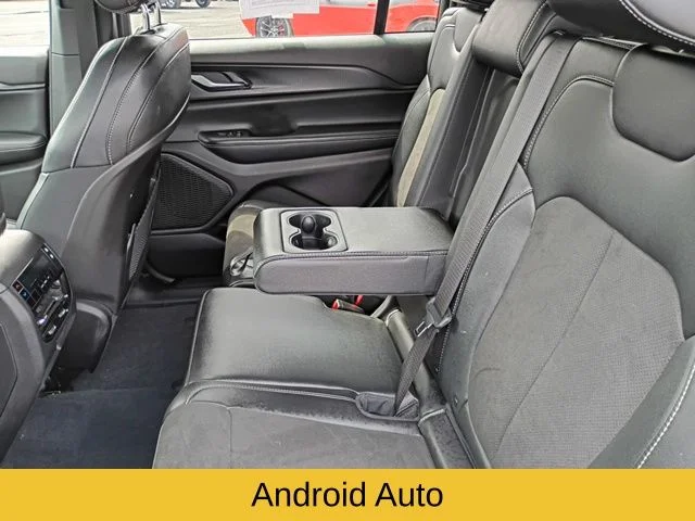 Used 2023 Red Jeep Altitude image 15