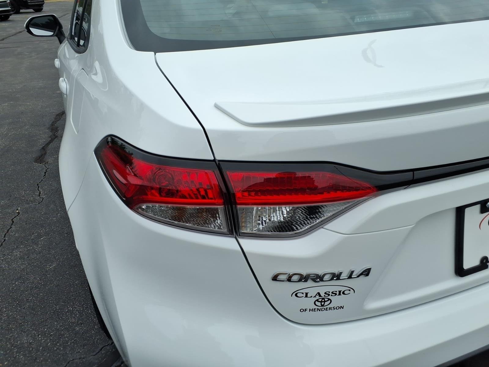 New 2026 Ice Cap Toyota SE image 15
