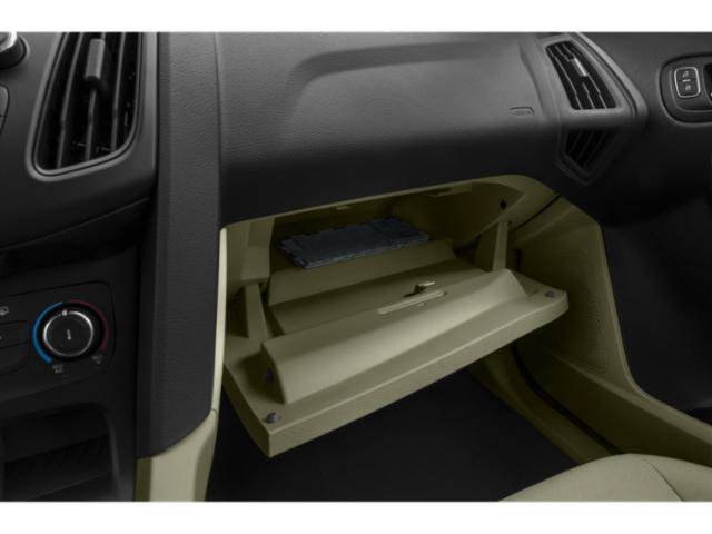 Used 2018 Oxford White Ford SE image 17