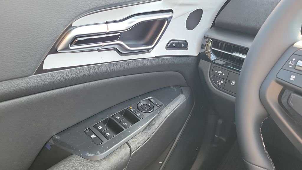New 2026 Wolf Gray Kia SX image 28