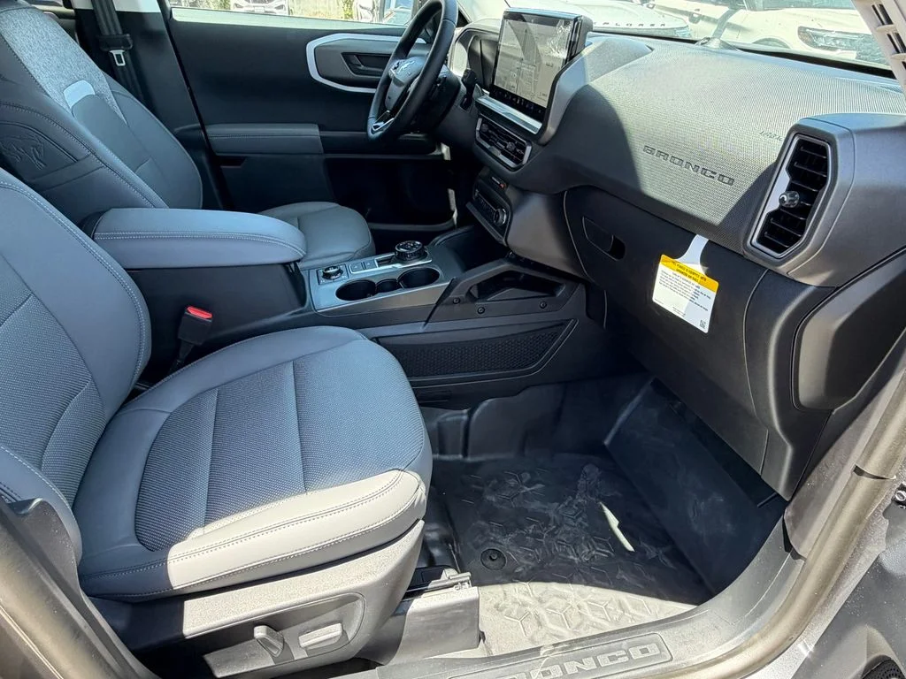 New 2025 Carbonized Gray Metallic Ford Badlands® image 10