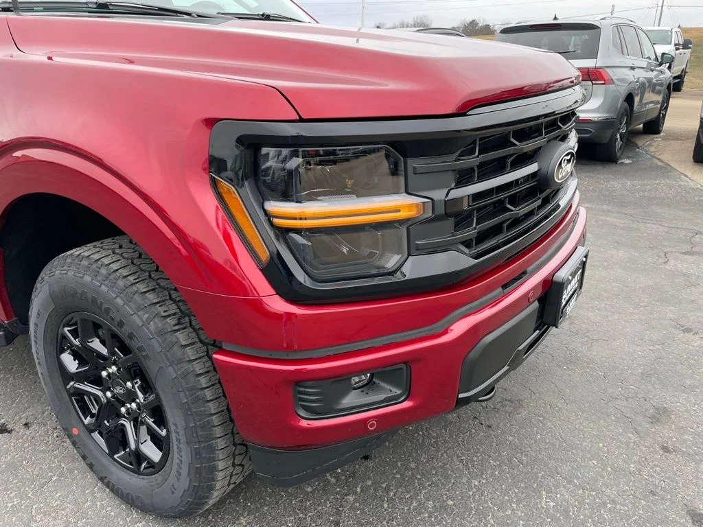 New 2026 Ruby Red Metallic Tinted Clearcoat Ford XLT image 30