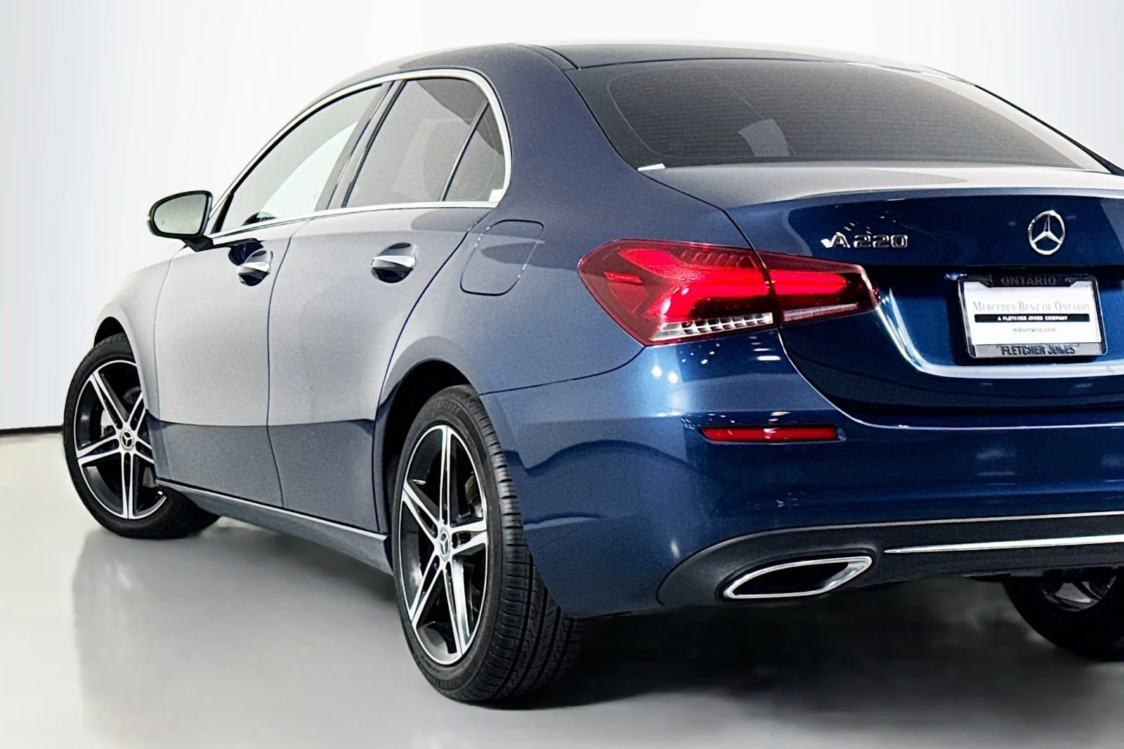 Used 2021 Denim Blue Metallic Mercedes-Benz A 220 image 15