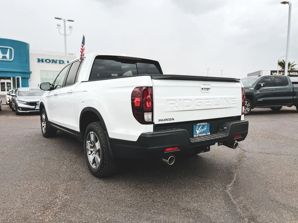 New 2026 Platinum White Pearl Honda RTL image 5