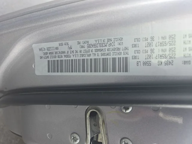 Used 2020 Silver Jeep Latitude image 24