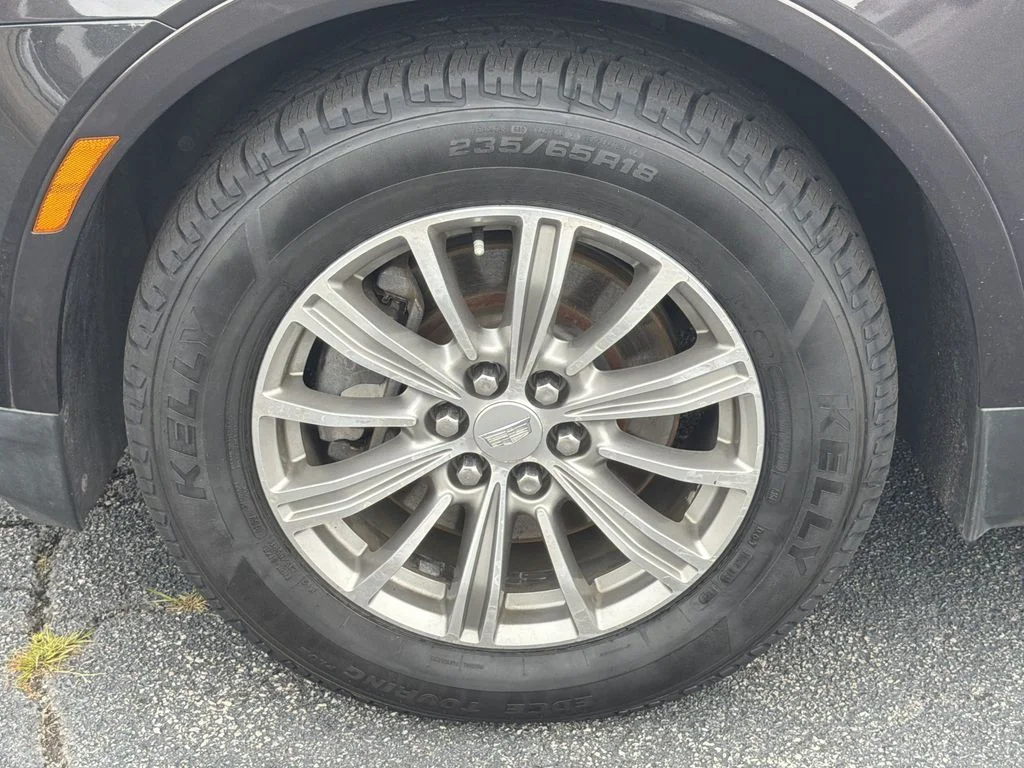 Used 2017 Gray Cadillac Luxury image 12