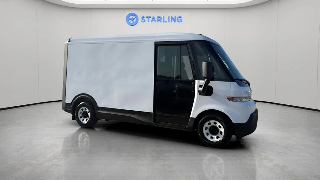 Used 2024 Oyster White BrightDrop EJY image 12