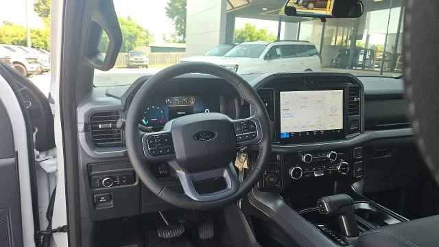 New 2026 Oxford White Ford XLT 4WD image 37